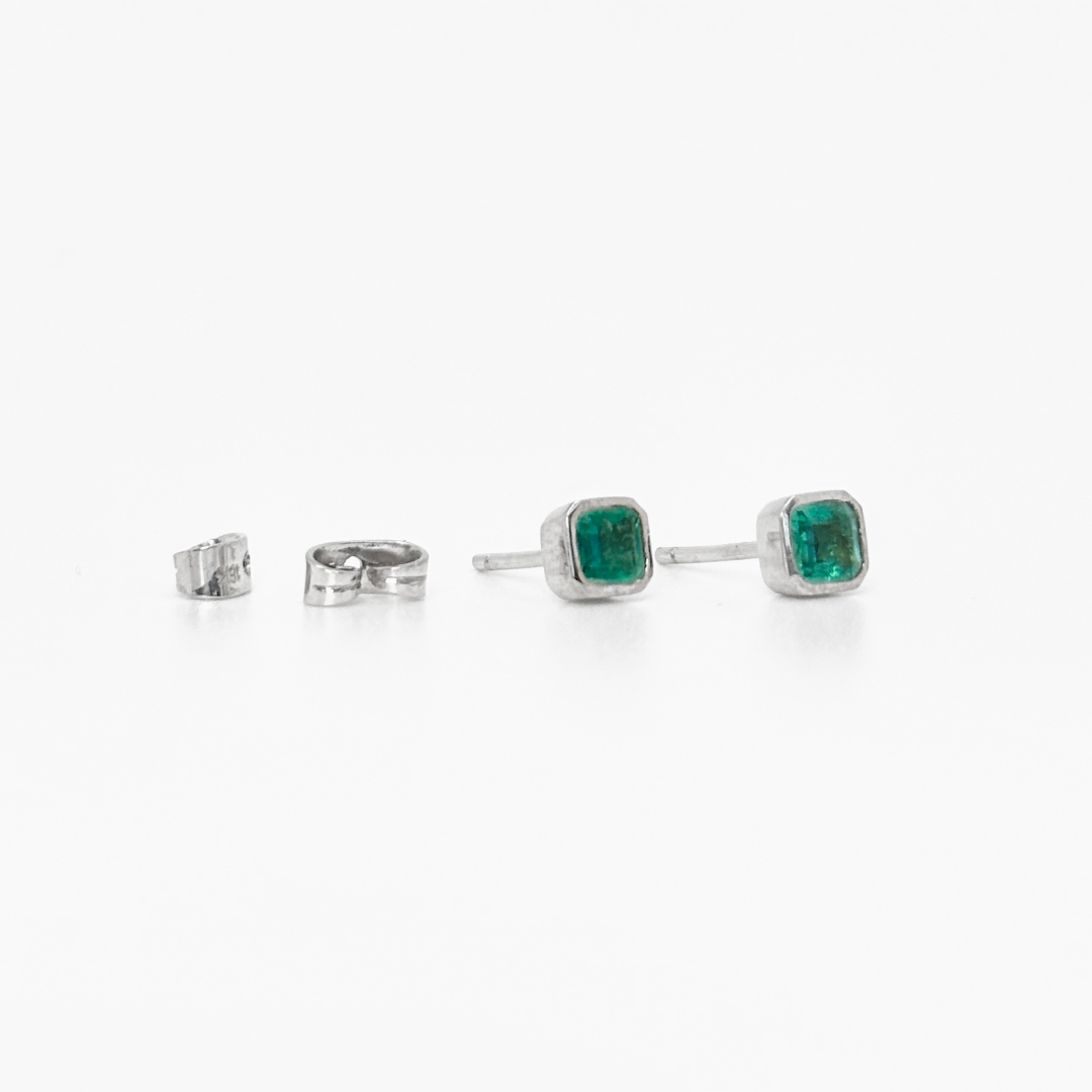 Emerald Studs 0,59cts