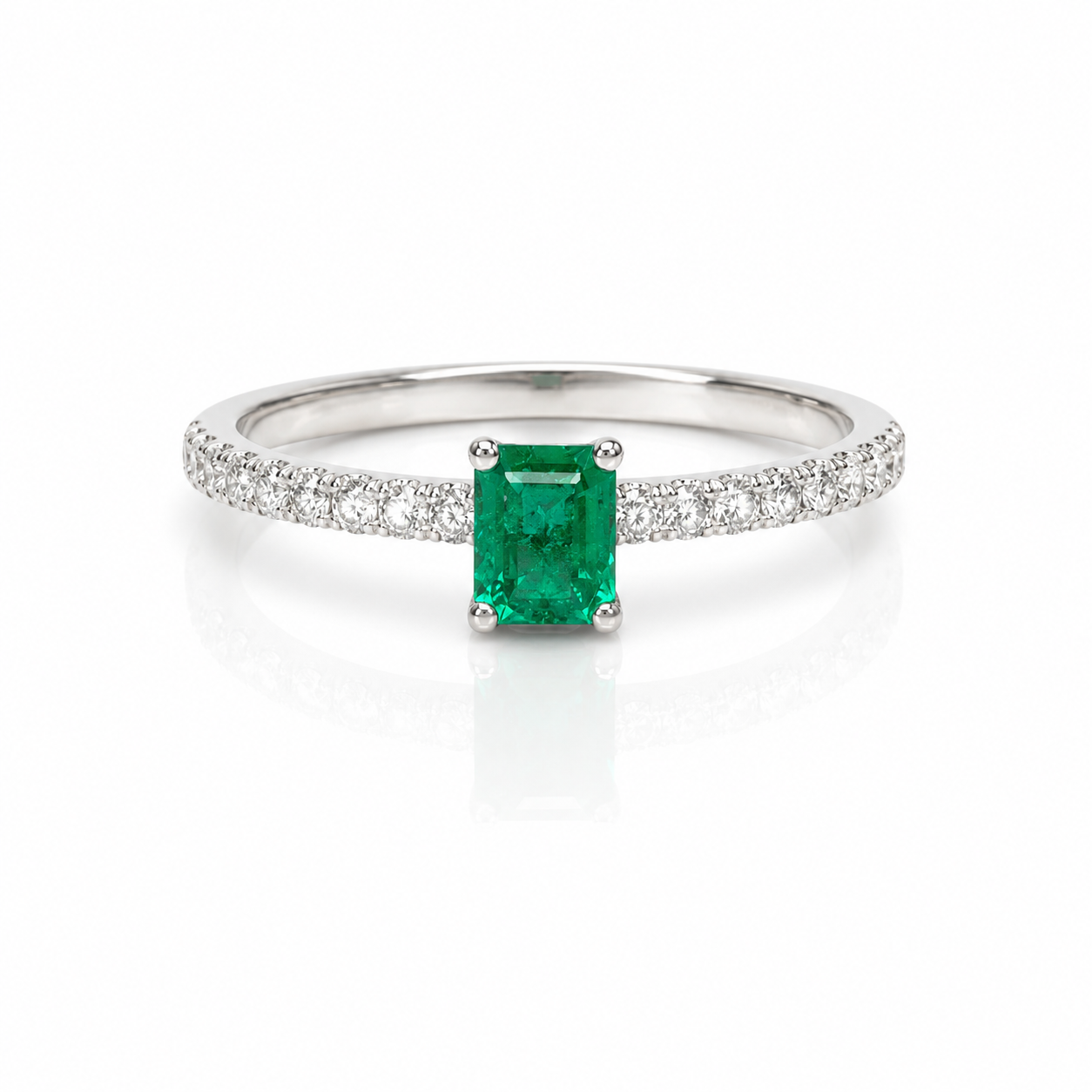 Anillo esmeralda